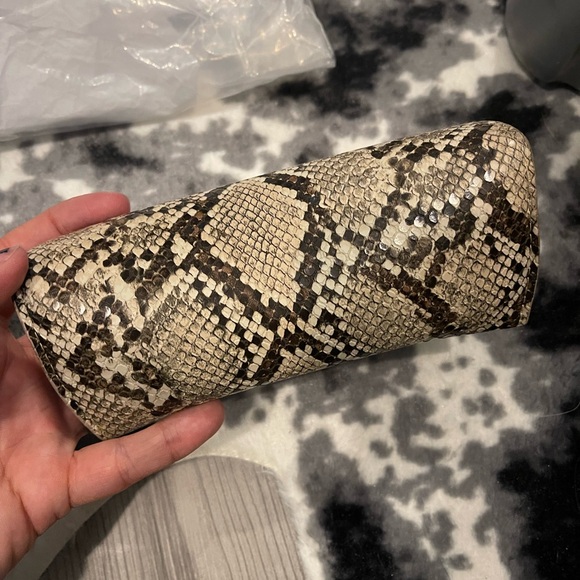 Sunglasses Case - Picture 2 of 3